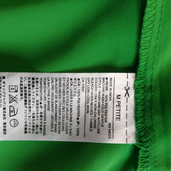 Banana republic blouse - Picture 3 of 4